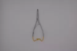 TC Mathieu aranyozott tűfogó, betétes 14 cm