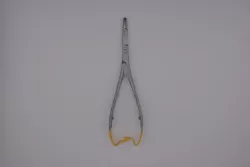TC Mathieu aranyozott tűfogó, betétes, vágóéllel 14 cm