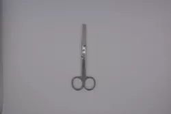 Standard sebészeti olló hegyes/tompa, egyenes 14 cm
