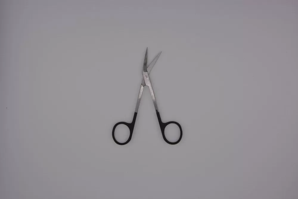Iris angular super cut olló fekete, hegyes/hegyes, hajlított 11,5 cm