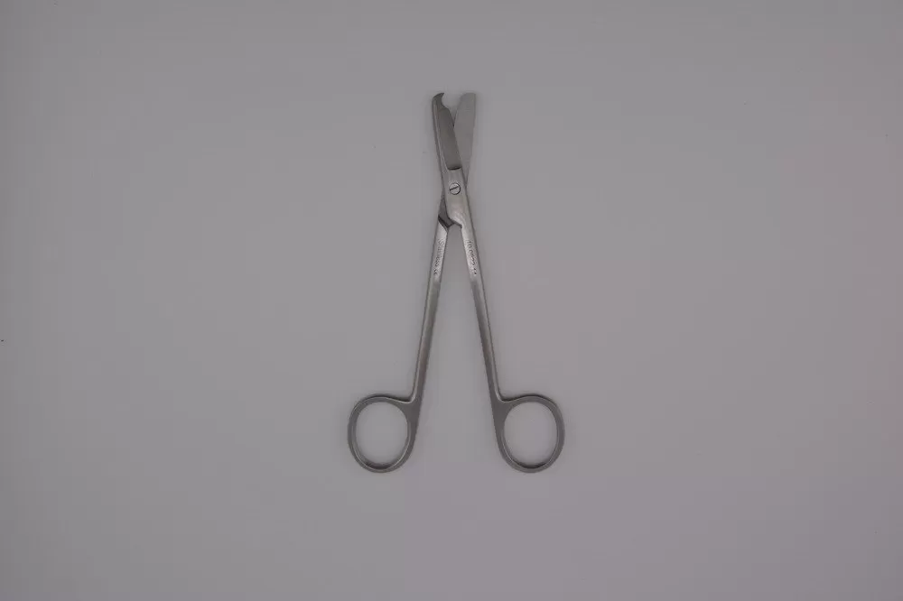 Spencer varratszedő olló, egyenes 14 cm