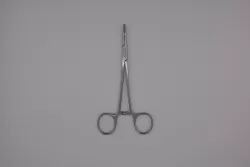 Crile delicate érfogó, 1x2 fogú, hajlított 14 cm