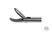 Laparoszkópos tűfogó, jobbról balra ívelt pofa, V-markolat racsnival, 5 mm x 330 mm